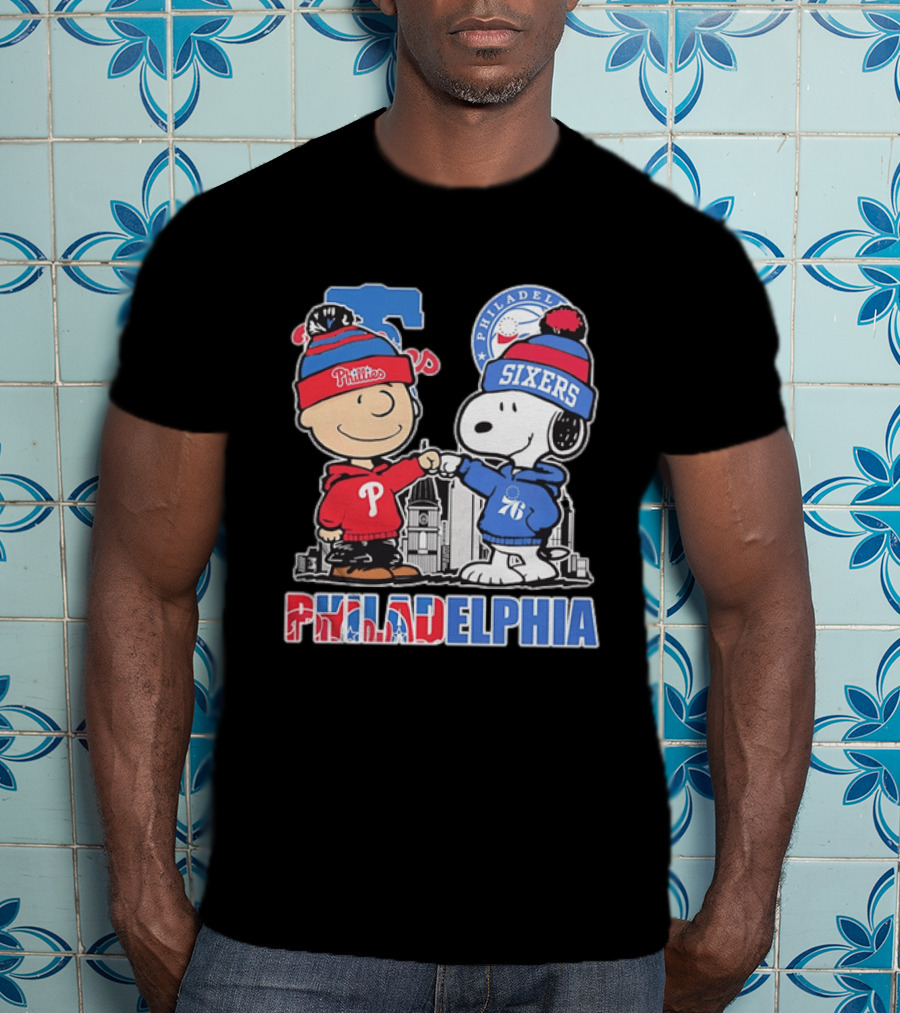 Charlie Brown And Snoopy Fist Bump Phillies Sixers Philadelphia T-Shirt