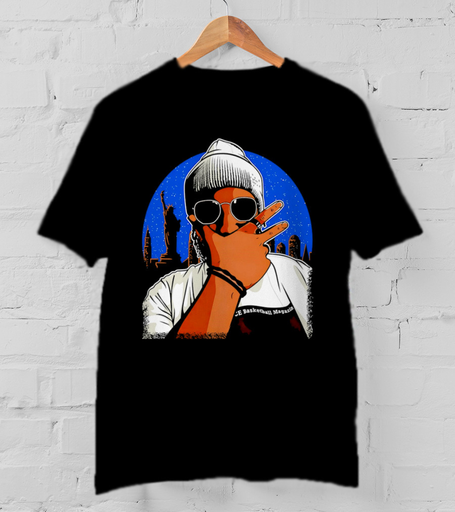 CE Basketball Magazin NYC Skyline Statue Of Liberty Statue Peace Sign T-Shirt