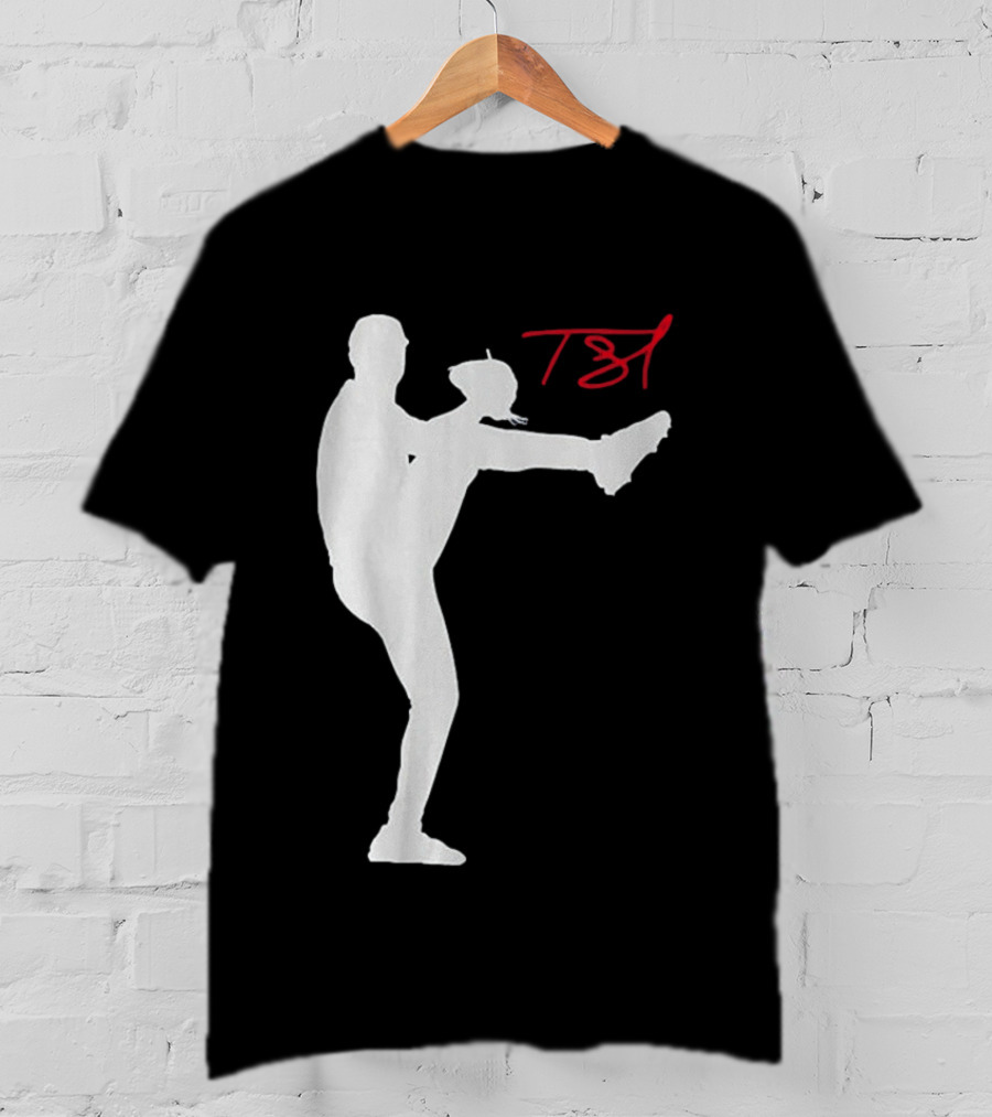 T61 Tarik Skubal Pitching Pose Los Angeles T-Shirt
