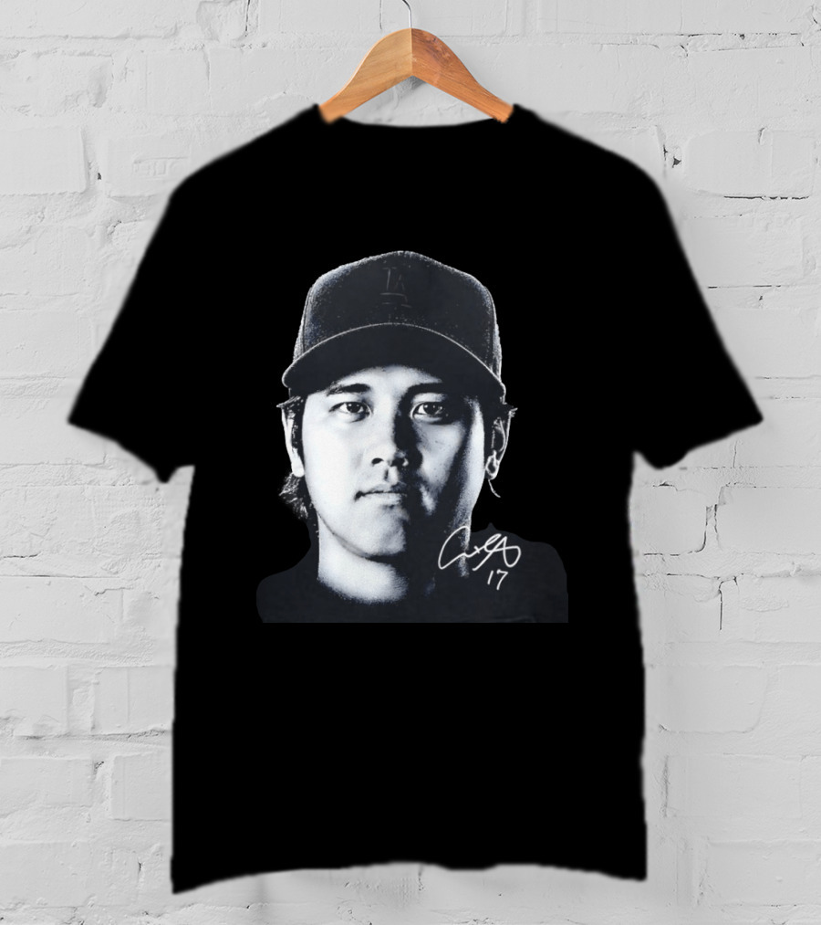 Shohei Ohtani LA Dodgers Cap Signature 17 T-Shirt