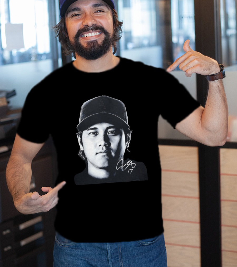 Shohei Ohtani LA Dodgers Cap Signature 17 T-Shirt