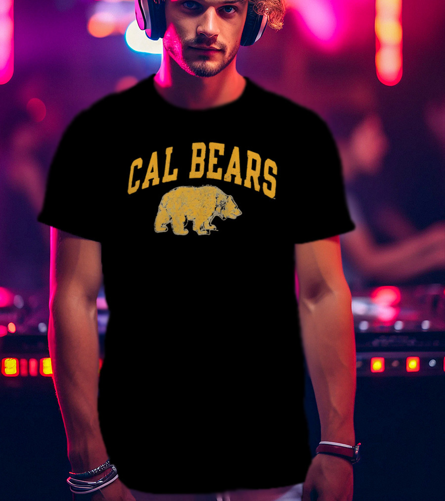 Cal Bears NCAA Distressed Grizzly Bear Profile T-Shirt