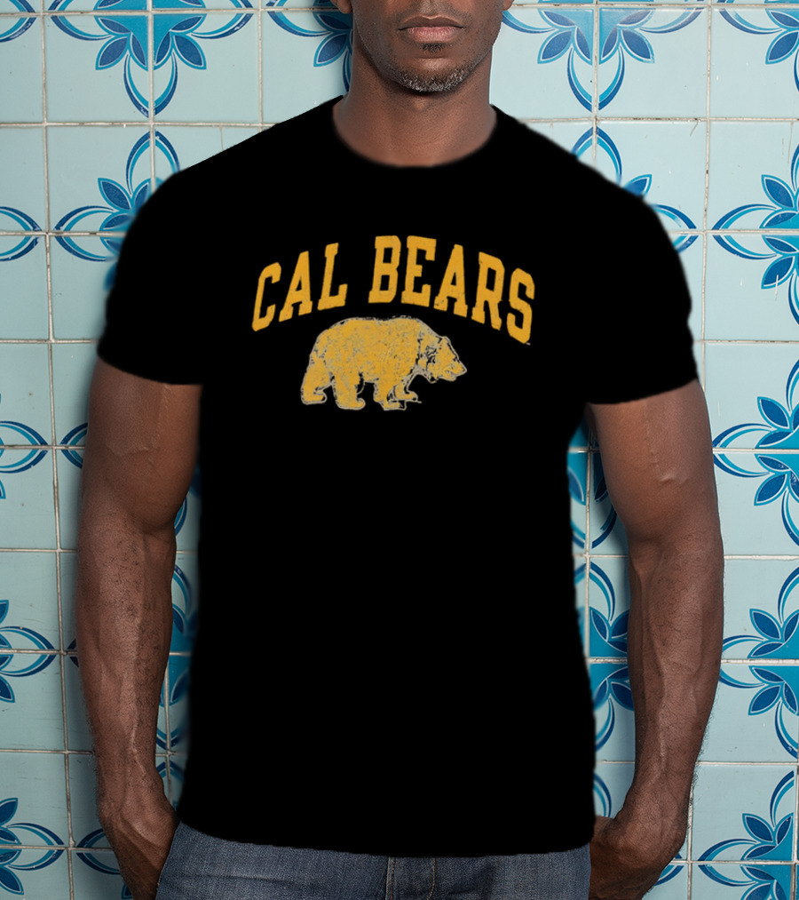 Cal Bears NCAA Distressed Grizzly Bear Profile T-Shirt