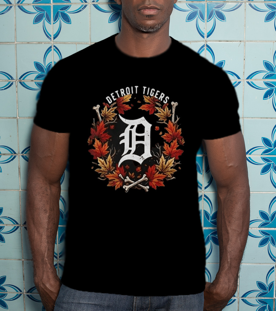 Detroit Tigers Maple Leaves Skull Crossed Bones Halloween Baseballs T-Shirt