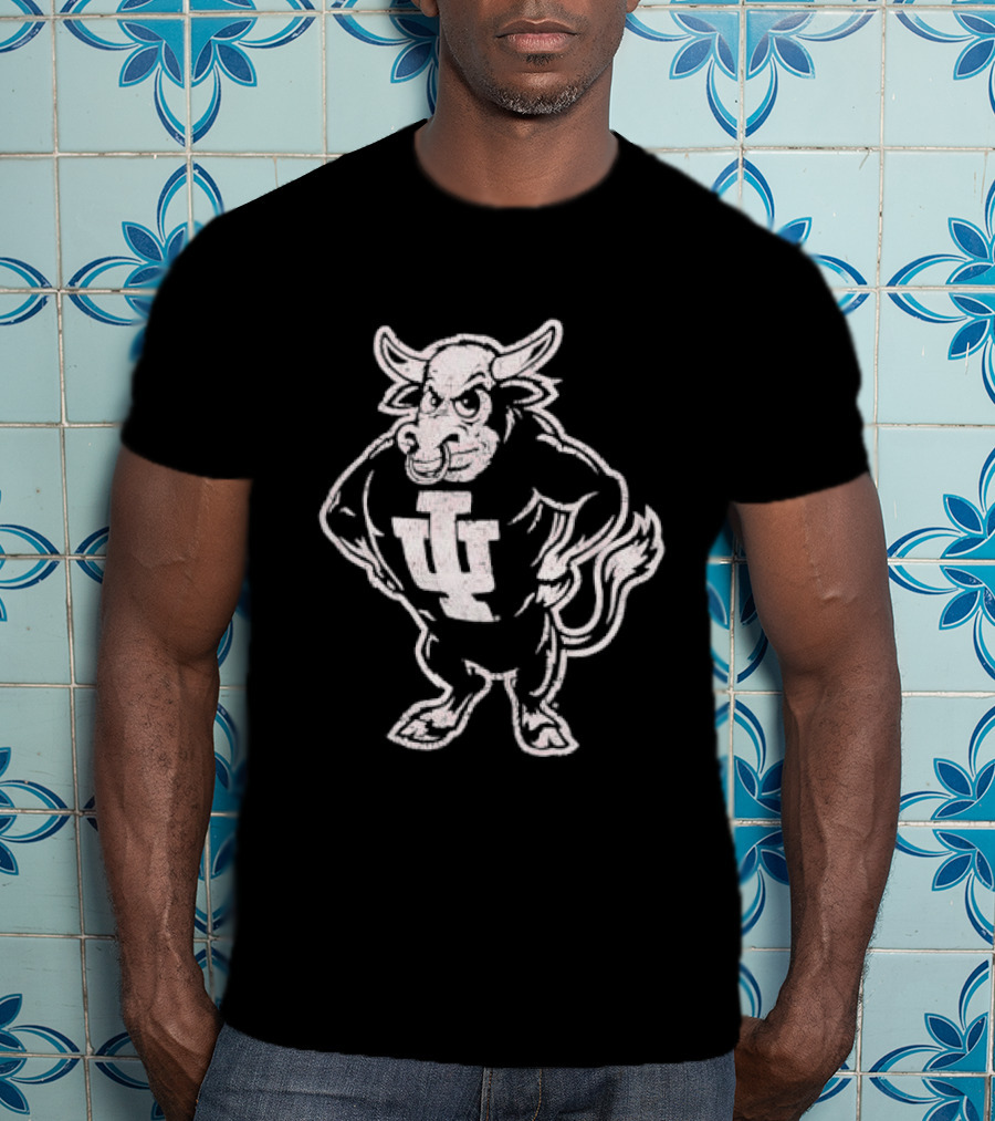 Indiana Hoosiers NCAA Vintage Style Distressed Muscular Bull T-Shirt