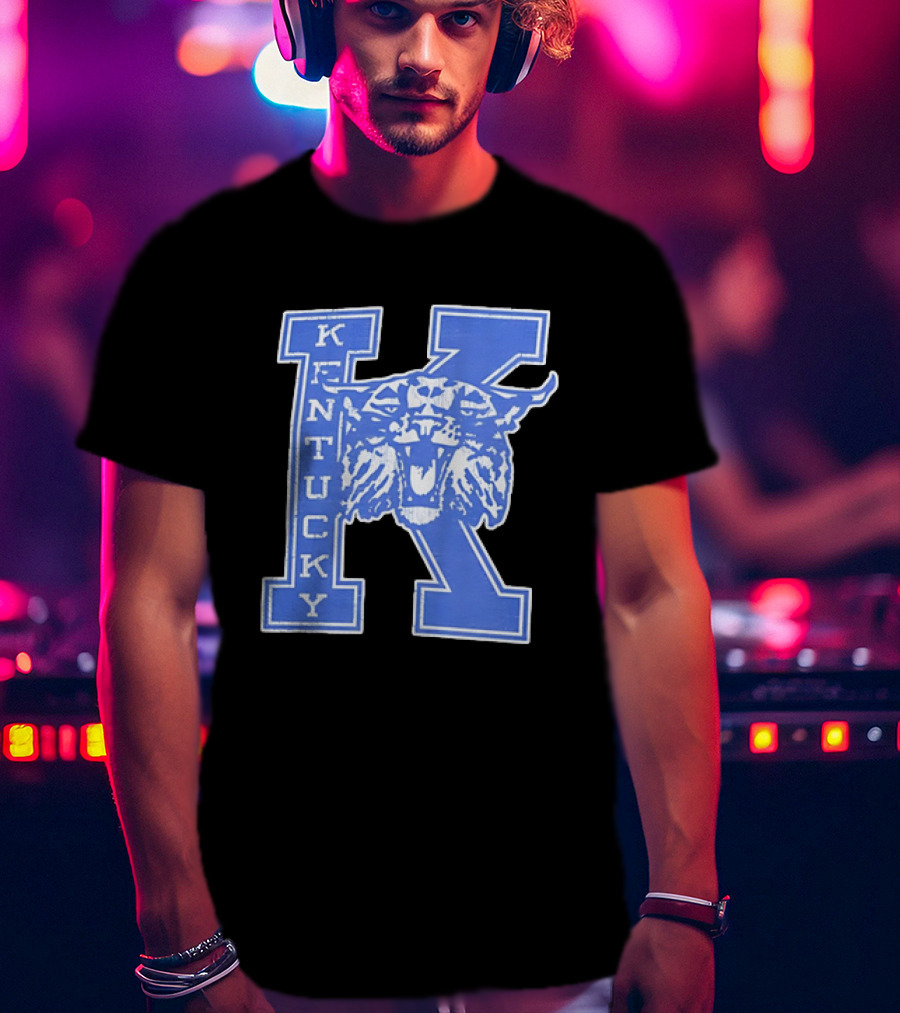 Kentucky Wildcats NCAA Distressed Block Letter K Wildcats Head T-Shirt
