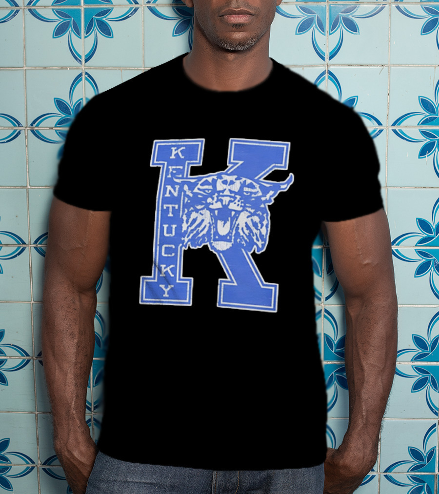 Kentucky Wildcats NCAA Distressed Block Letter K Wildcats Head T-Shirt