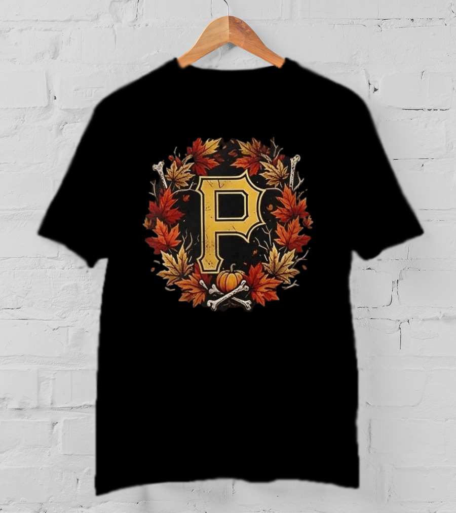 Pittsburgh Pirates Halloween P Maple Leaves Pumpkin Crossed Bones T-Shirt
