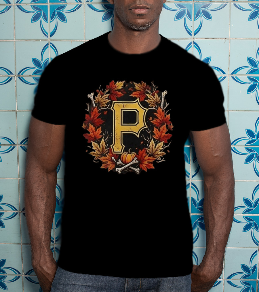 Pittsburgh Pirates Halloween P Maple Leaves Pumpkin Crossed Bones T-Shirt