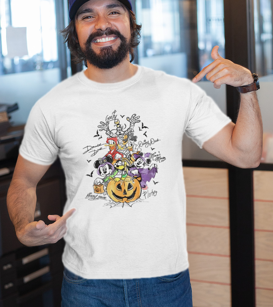 Mickey Minnie Donald Goofy Pluto Daisy Halloween Pumpkin Costume Bash T-Shirt