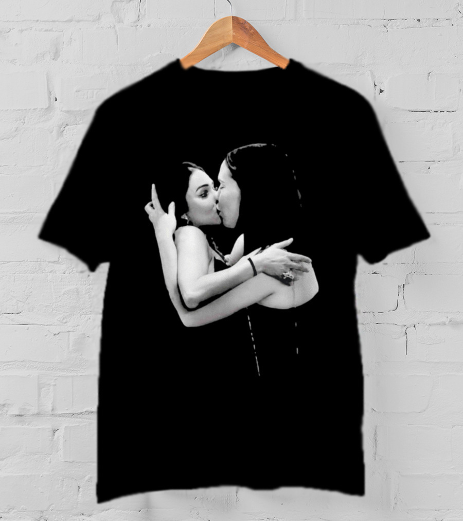 Nikita Rawal Viral Kiss Romantic Embrace T-Shirt