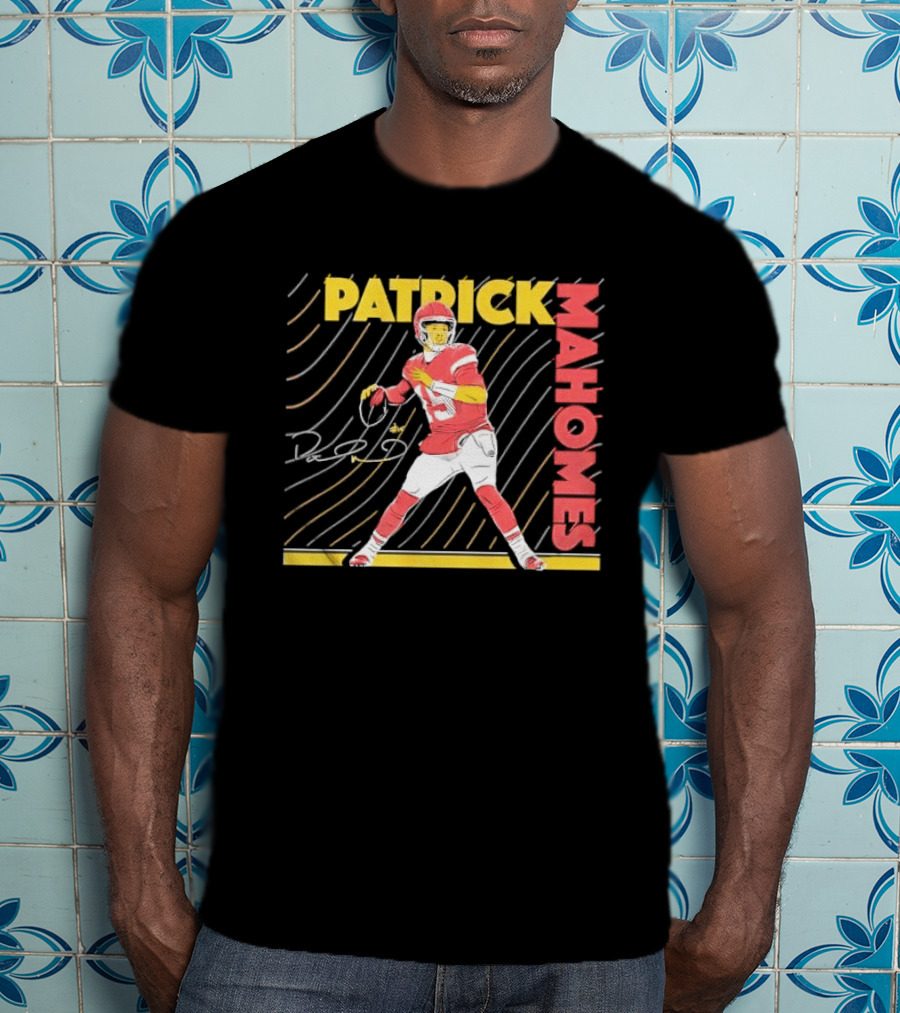 Patrick Mahomes Football Quarterback Signature Wavy Line T-Shirt