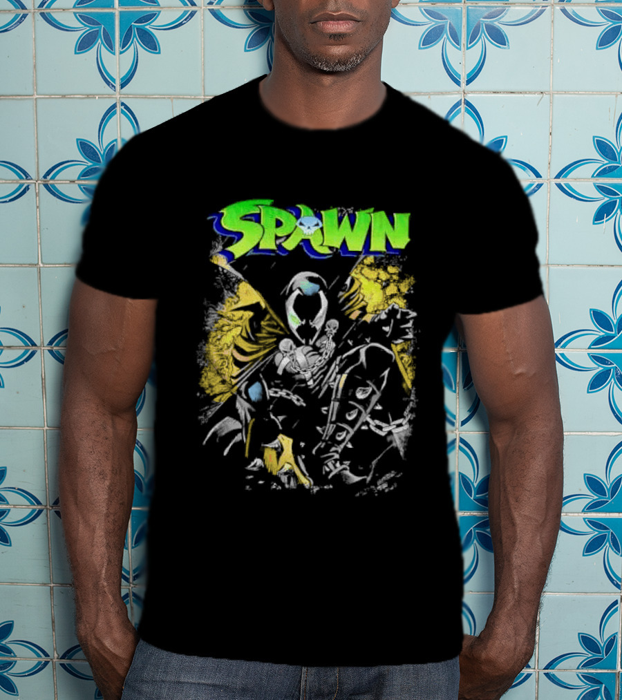 Spawn Crouching Superhero Chains Cape Distressed Comics T-Shirt