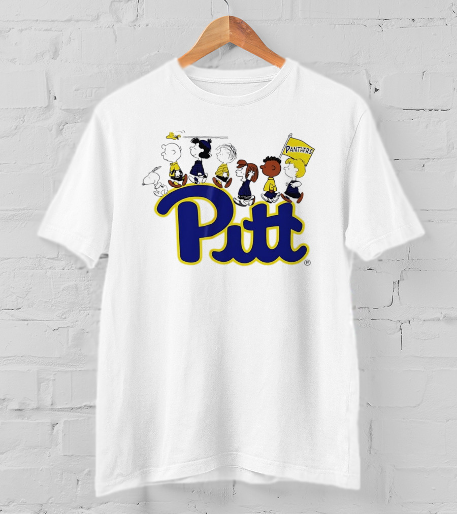 Pittsburgh Panthers Peanuts Characters With Pitt Flag T-Shirt