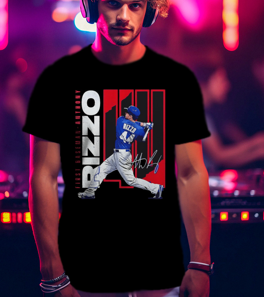 First Baseman Anthony Rizzo Swinging Action 44 Distressed T-Shirt