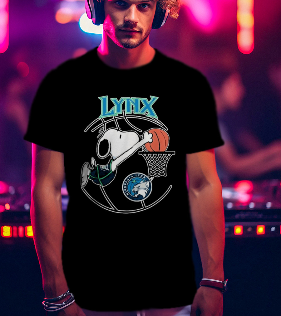 Snoopy Dunking Basketball Minnesota Lynx WNBA T-Shirt