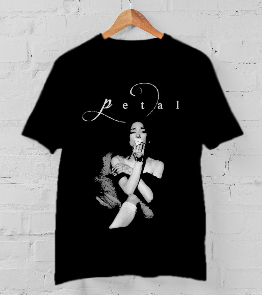 Petal Script Ariana Grande T-Shirt