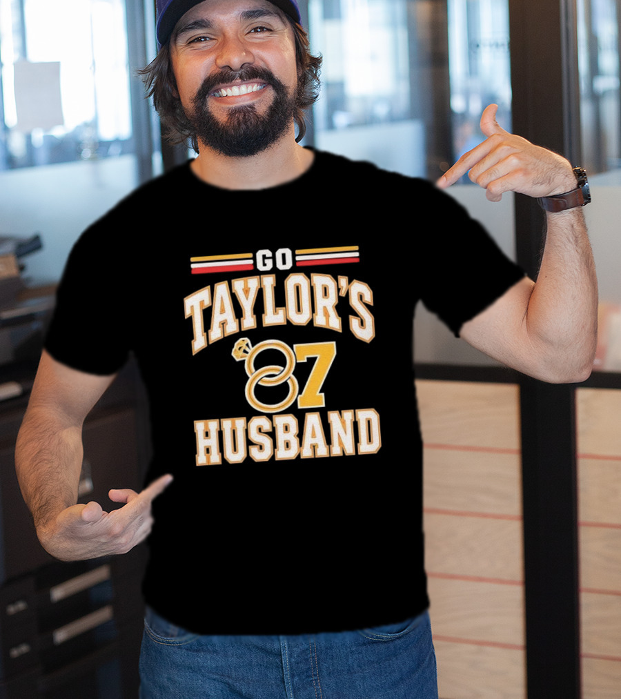 Go Taylor's 87 Husband Interlocking Engagement Rings Diamond T-Shirt