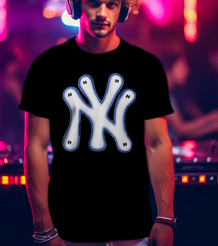 NY Yankees Wash Ghost Airbrush Logo Ghostly NY Yankees T-Shirt