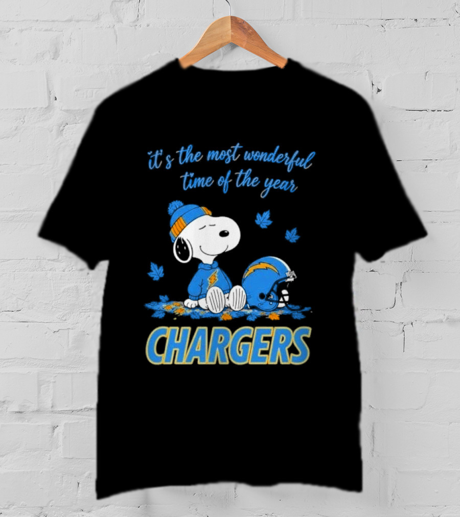 It's The Most Wonderful Time Of The Year Los Angeles Chargers Snoopy Sitting Helmet Falling Leaves T-Shirt