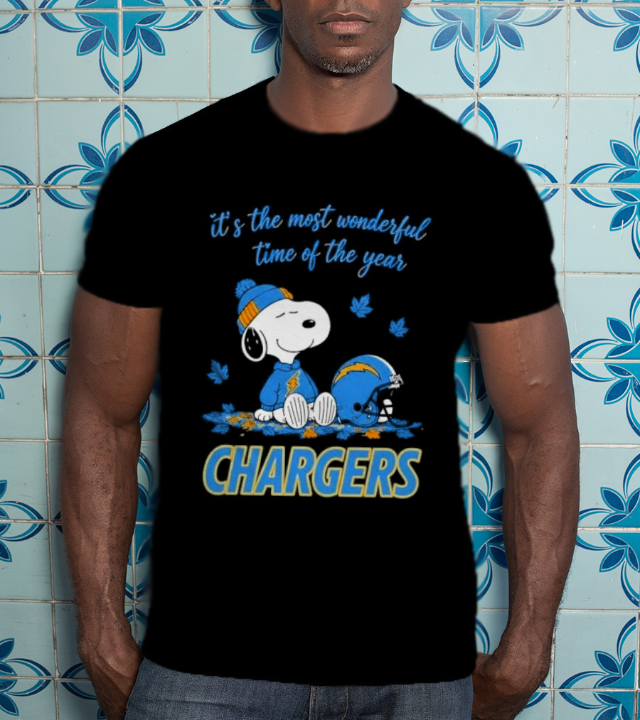 It's The Most Wonderful Time Of The Year Los Angeles Chargers Snoopy Sitting Helmet Falling Leaves T-Shirt