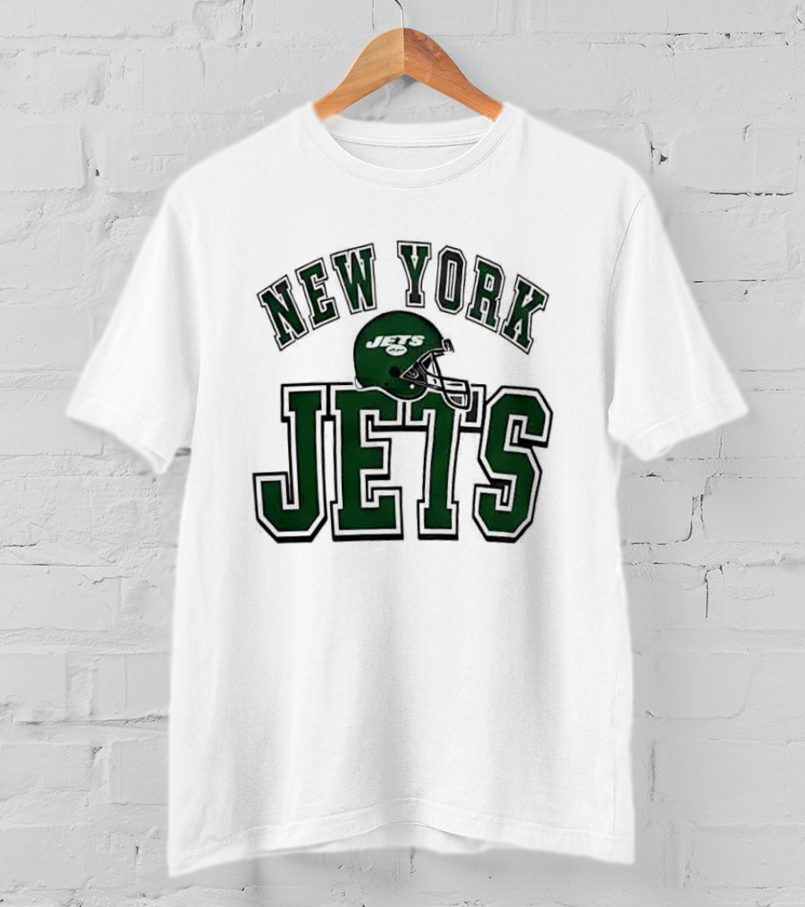 New York Jets Everyone Es Women's Sports Football Helmet T-Shirt