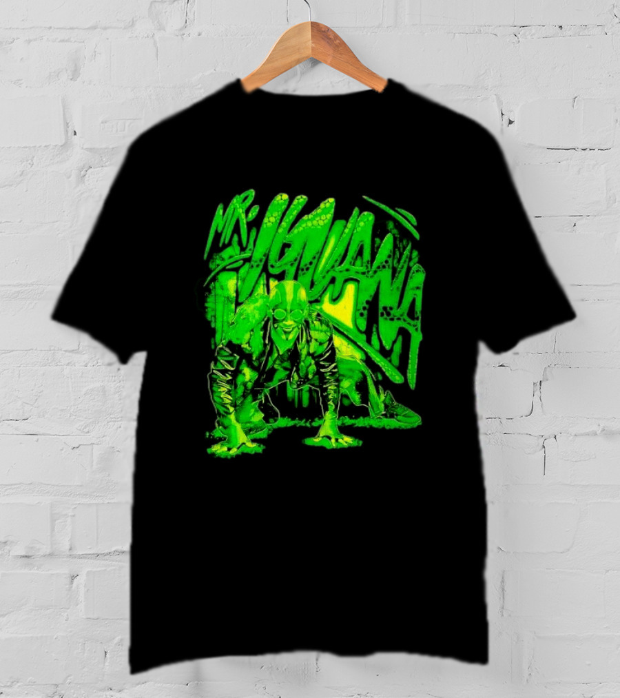 Mr Iguana Crouching Mexican Luchador Green Lizard Scale Graffiti T-Shirt