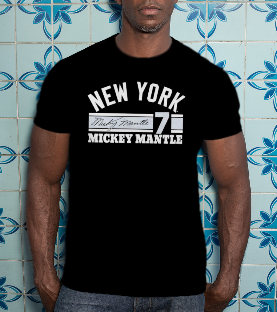 New York Mickey Mantle Distressed Number 7 Retro Sports T-Shirt