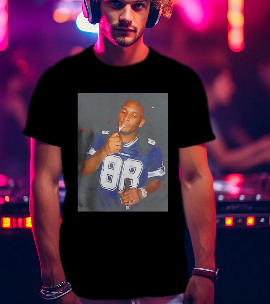 CeeDee Lamb Dallas Cowboys 88 Jersey Holding Beer Smoking T-Shirt