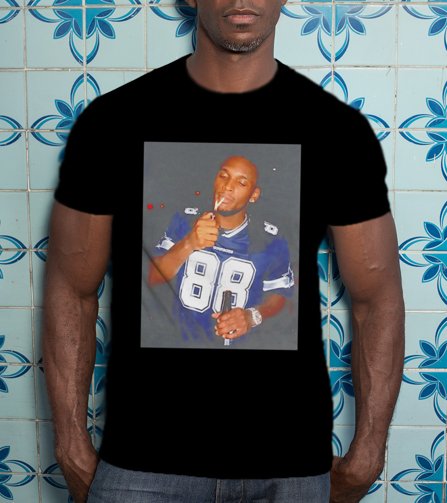 CeeDee Lamb Dallas Cowboys 88 Jersey Holding Beer Smoking T-Shirt