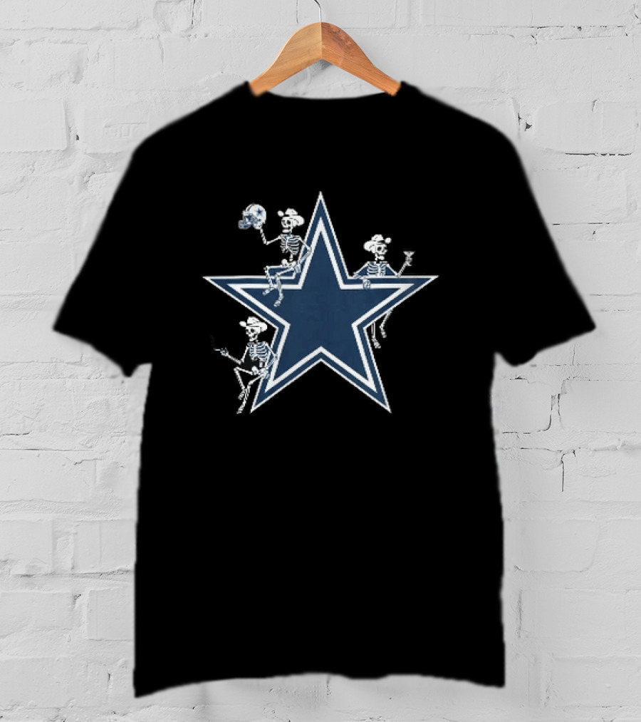 Dallas Cowboys Skeletons Star Icon With Hats Football T-Shirt