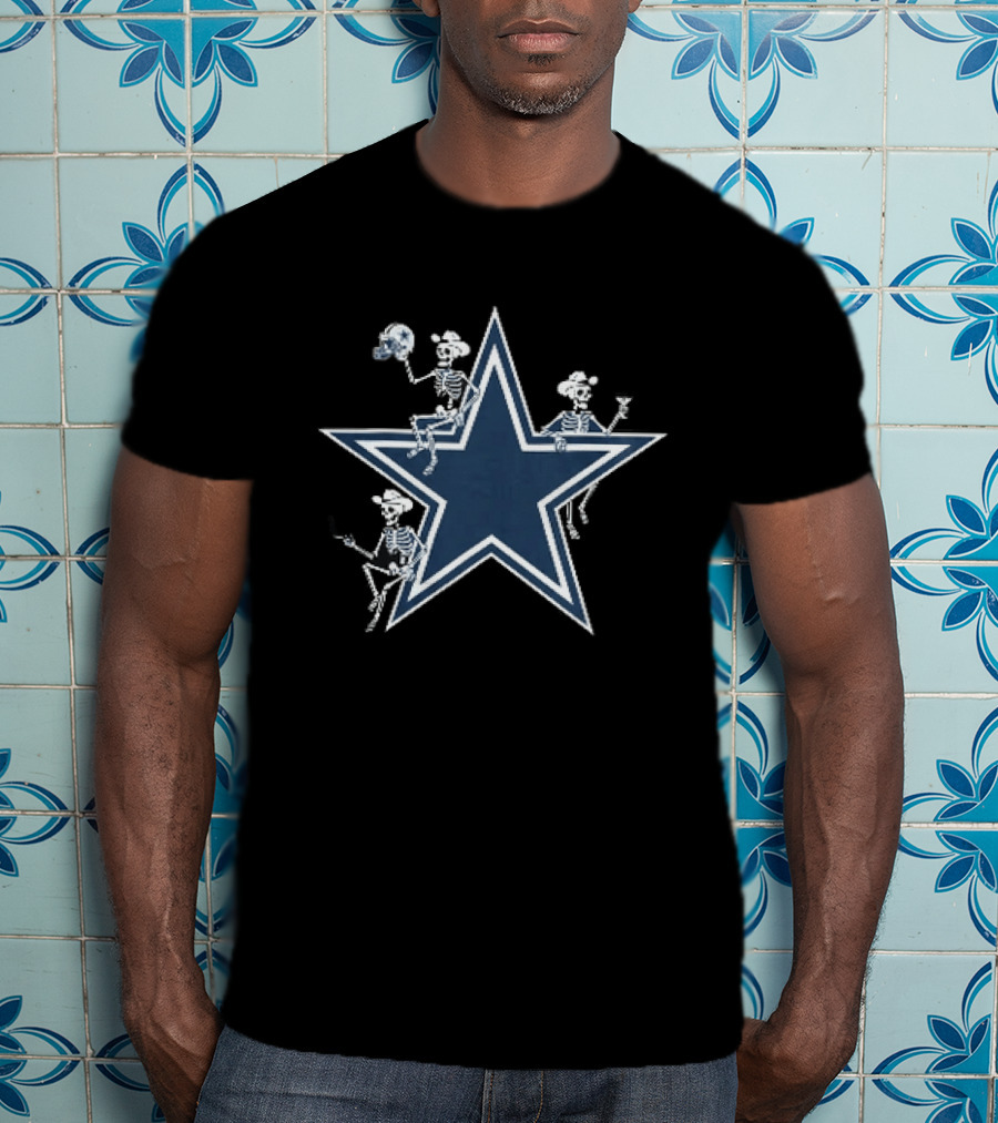 Dallas Cowboys Skeletons Star Icon With Hats Football T-Shirt