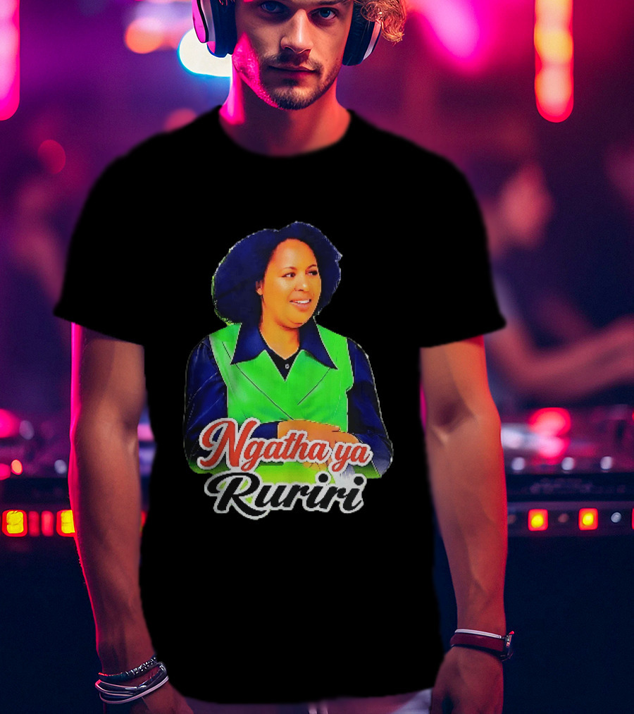Ngatha Ya Ruriri Afro Woman In Green And Blue Outfit T-Shirt