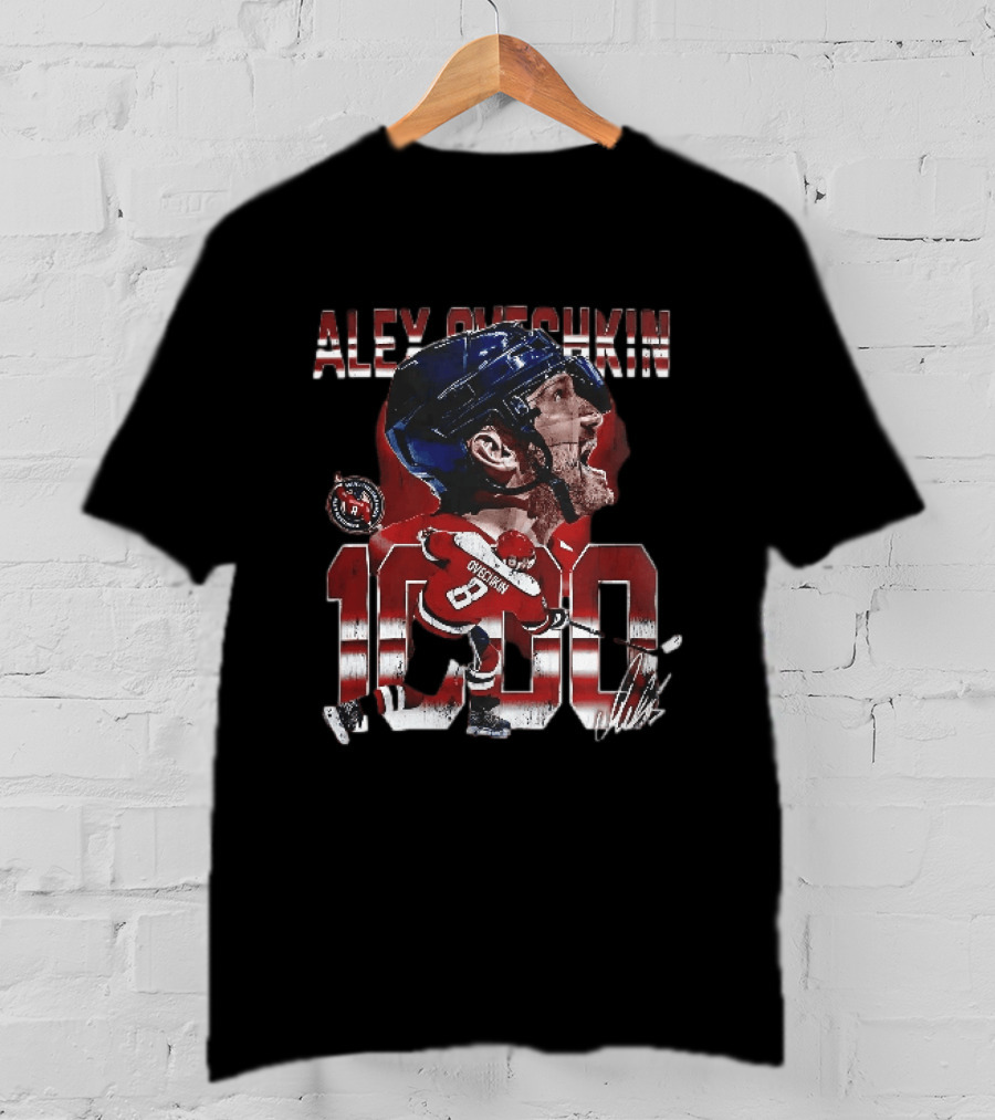 Alex Ovechkin 1000 Big Head Caricature Hockey Player Distressed T-Shirt