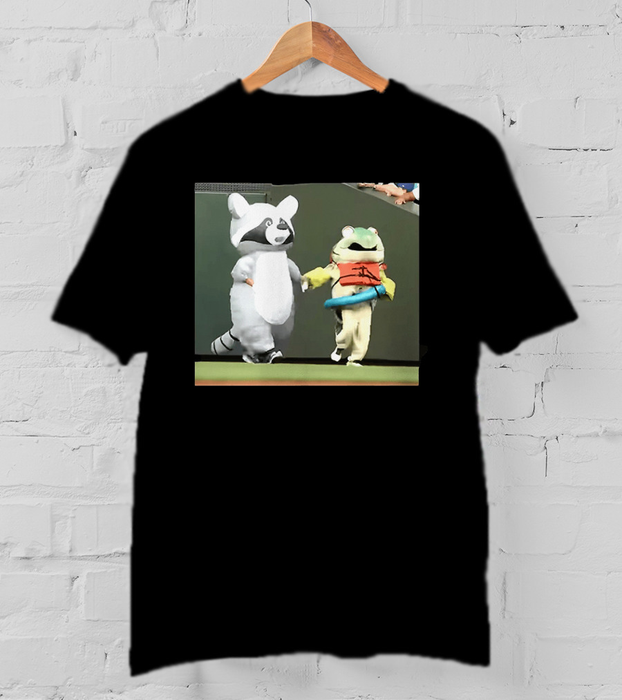Seattle Mariners Mascots Jimothy Vs Humpy Salmon Running Event T-Shirt