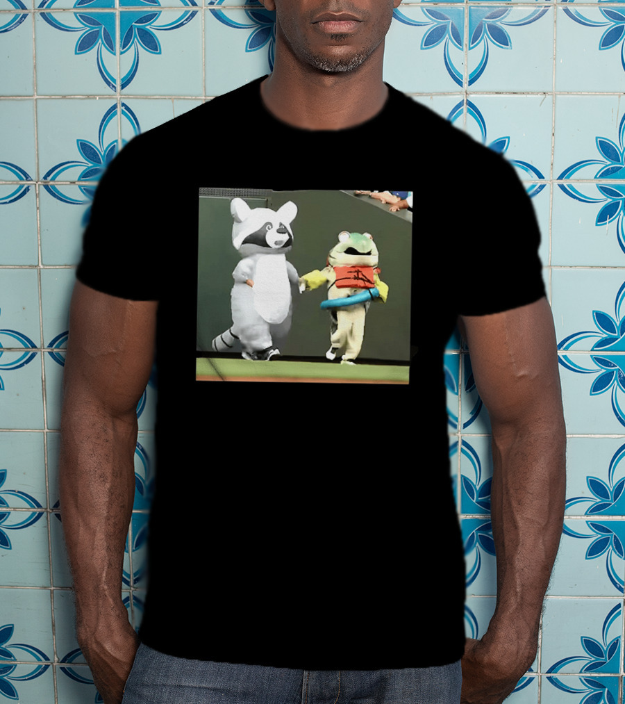 Seattle Mariners Mascots Jimothy Vs Humpy Salmon Running Event T-Shirt