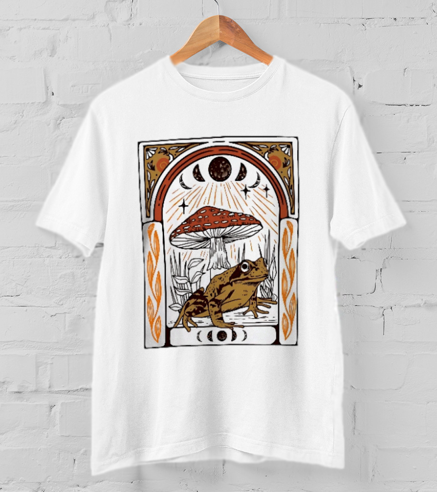 Toad With Amanita Mushroom And Celestial Moon Phases Tarot Aesthetic T-Shirt