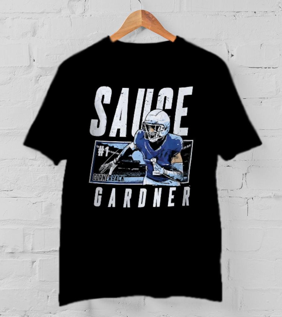 Sauce Gardner Cornerback Football Player Pose Distressed Frame T-Shirt