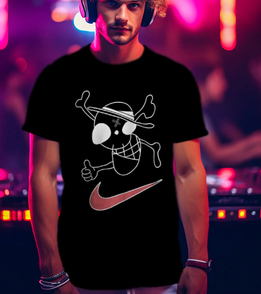 Pirate Straw Hat Skull Thumbs Up Nike T-Shirt