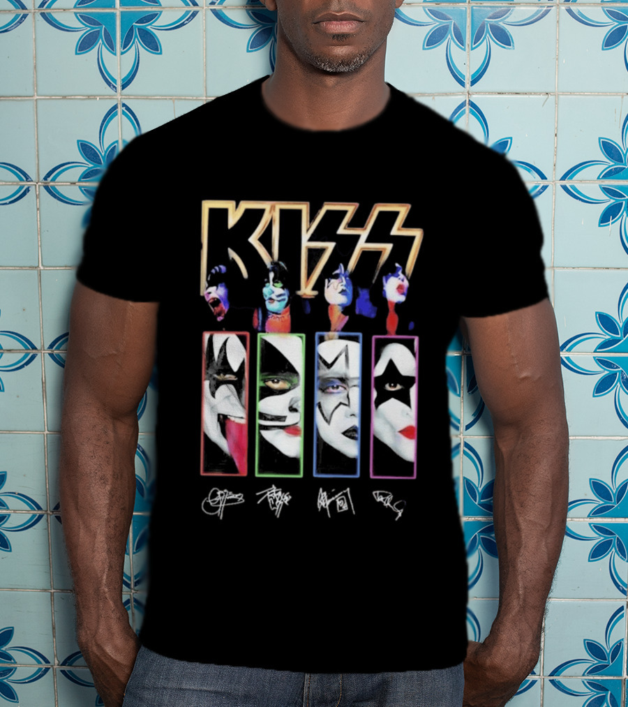KISS Band Members Faces And Autographs Signature T-Shirt