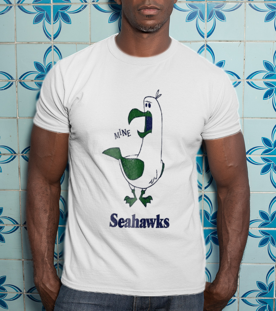 Seattle Seahawks Mine Seagull Screaming Distressed Cartoon T-Shirt