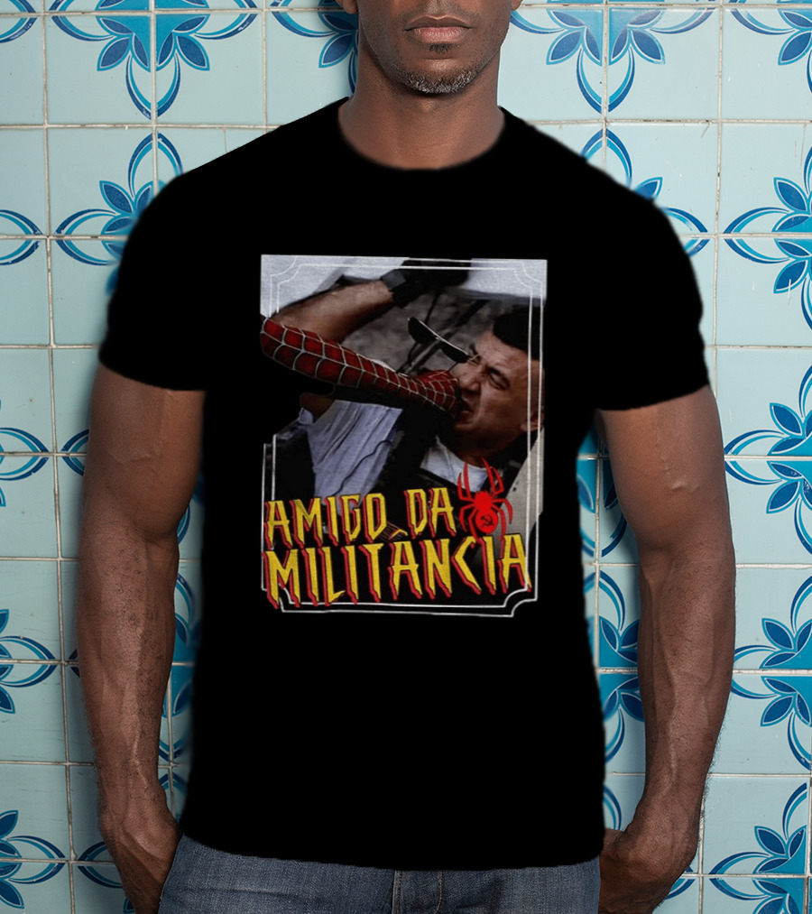Amigo Da Militância Spider Man Punching T-Shirt