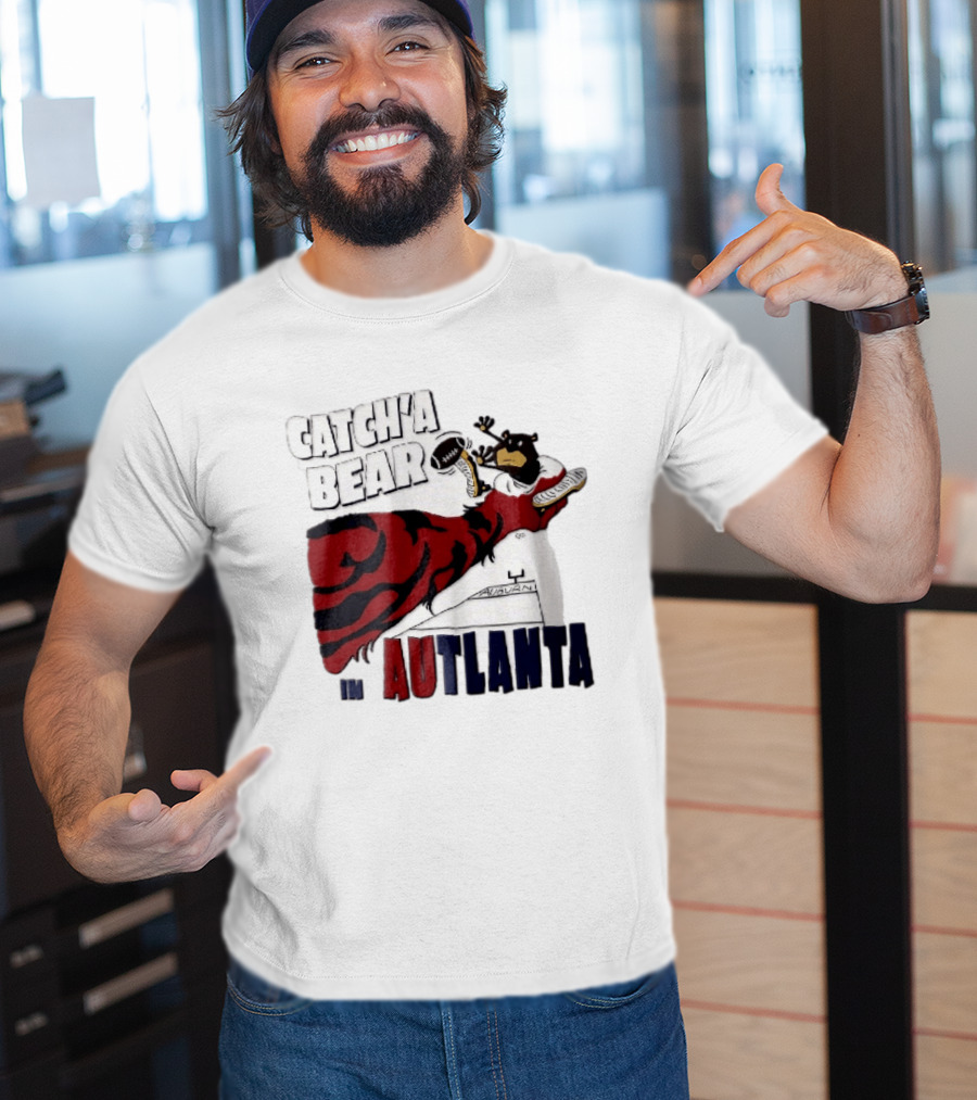 Catch A Bear Auburn Tigers Autlanta Football Cartoon T-Shirt