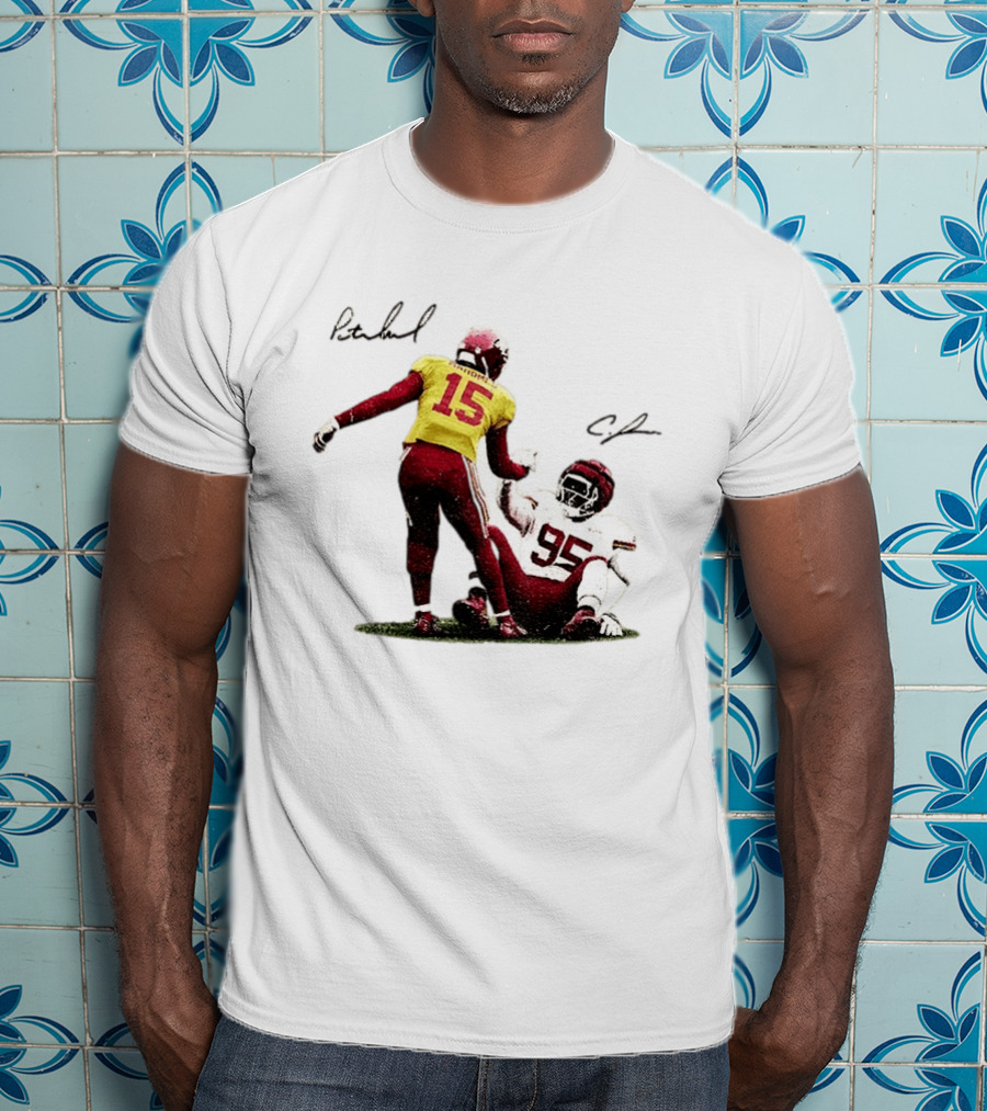 Kansas City Chiefs Mahomes 15 Jones 95 Football Player Signatures T-Shirt