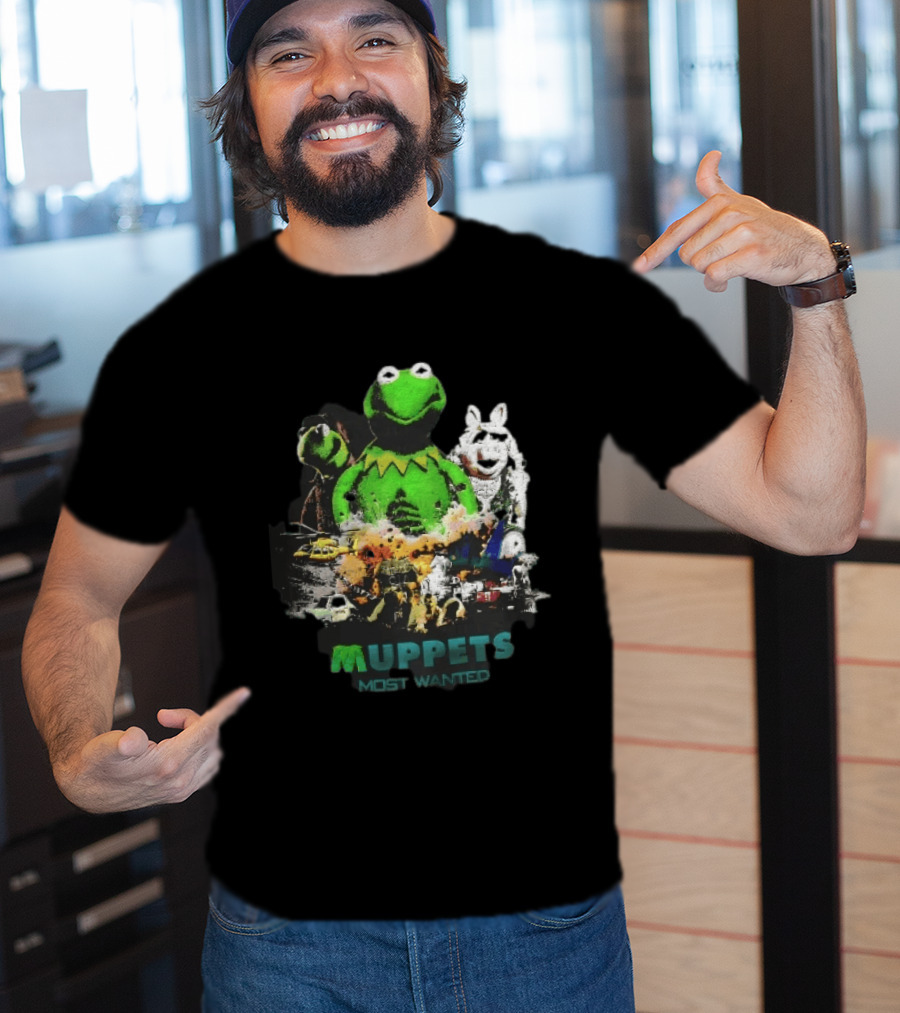 Muppets Most Wanted Kermit Frog Miss Piggy Explosion Helicopter Collage T-Shirt