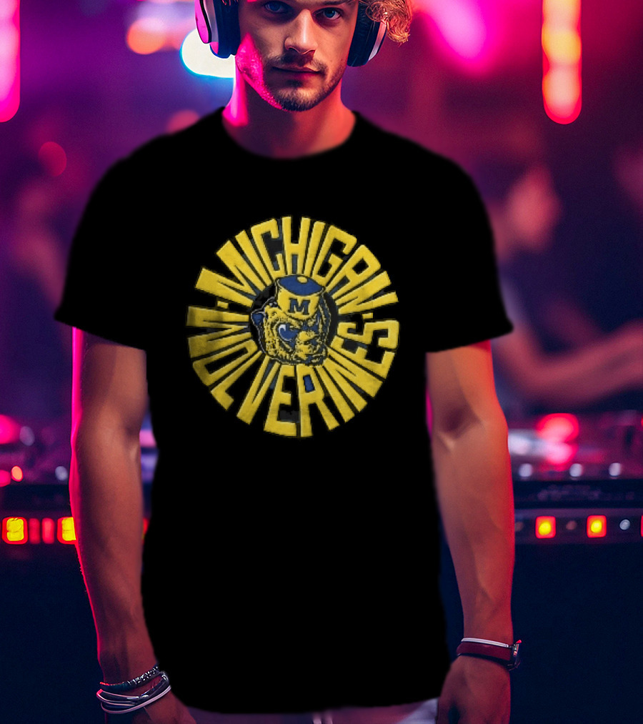 Michigan Wolverines NCAA Sailor Cap Radial Vintage Look T-Shirt