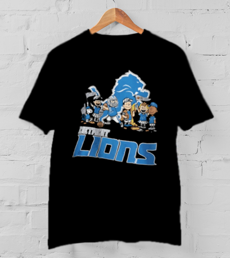 Detroit Lions Charlie Brown Lucy Van Pelt Snoopy Cartoon Football Team T-Shirt