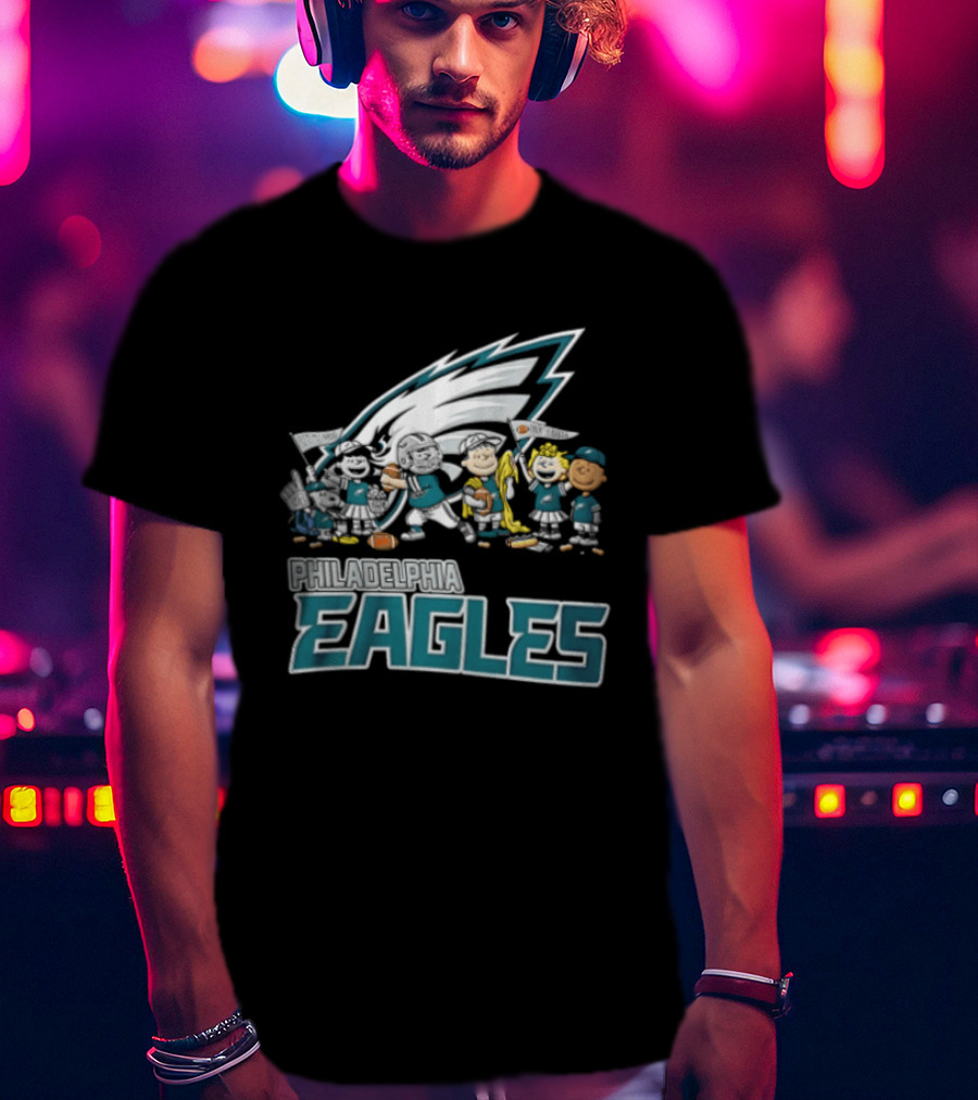Philadelphia Eagles Charlie Brown Snoopy Cheerleaders Team T-Shirt