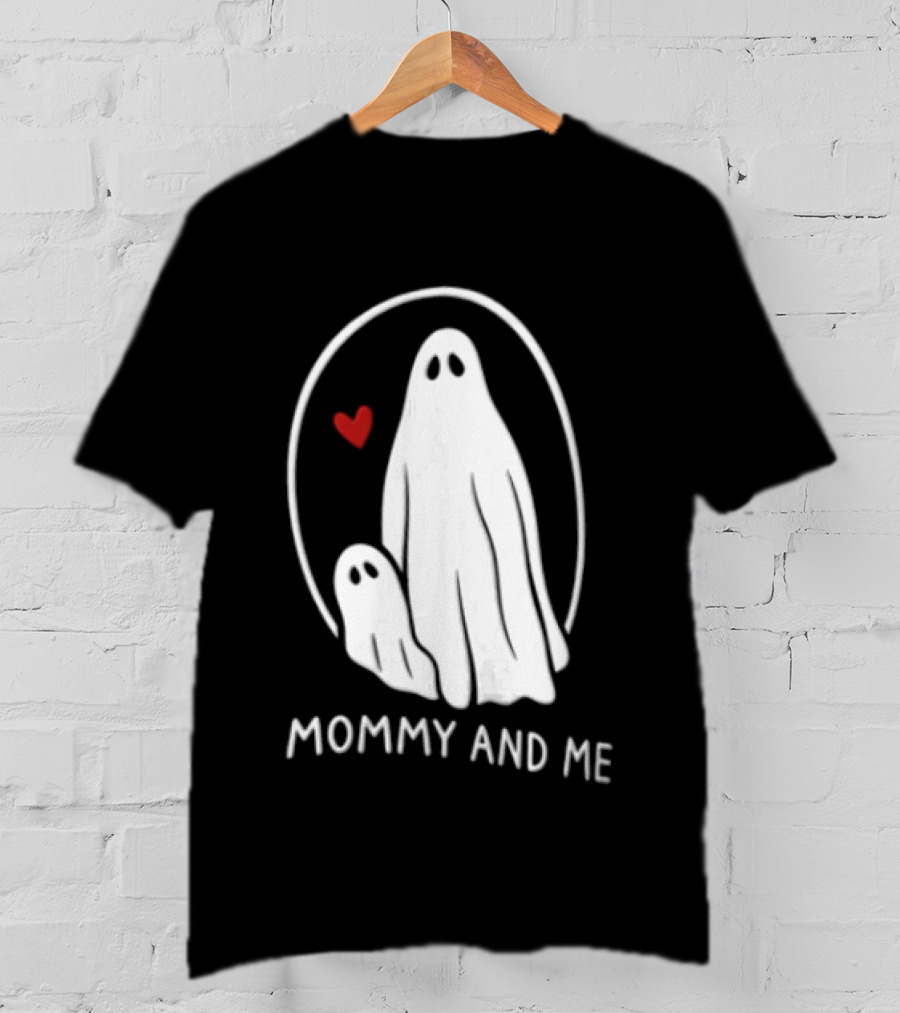 Mommy And Me Ghosts Heart Halloween Matching T-Shirt