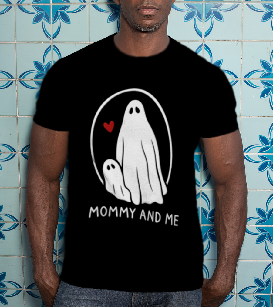 Mommy And Me Ghosts Heart Halloween Matching T-Shirt